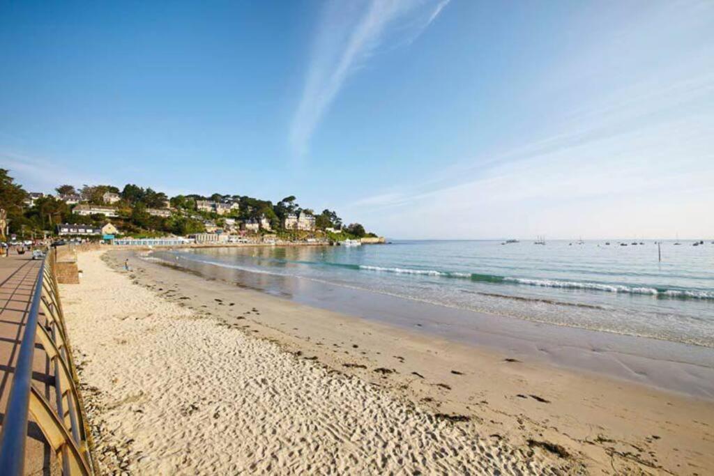Kanoperoz-Plage De Trestraou Perros-Guirec Luaran gambar